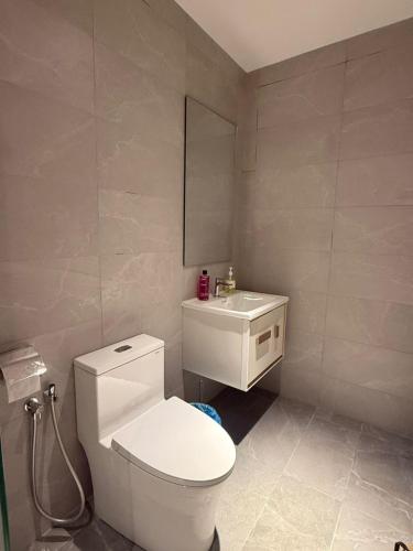 Majestic Suites Klcc BY Mimi - image 4
