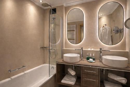 room detail thumbnail 2