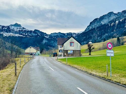 Quiet exclusive house for 6 people in Schwende