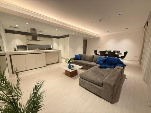 Luxury Bluewaters Residence - image 4