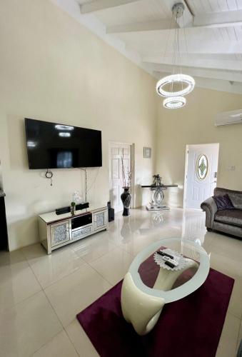 Trinity Villa – khách sạn tại Great Pond