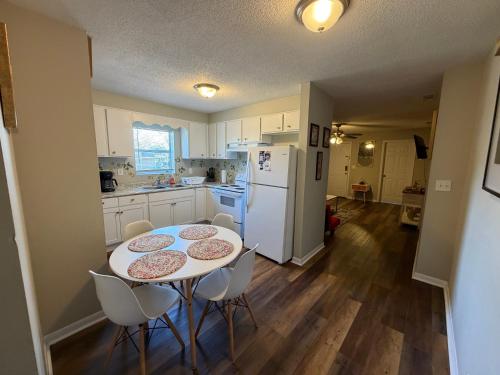 Peaceful Cozy Apartment in the Heart of Valdosta in 華爾多斯塔