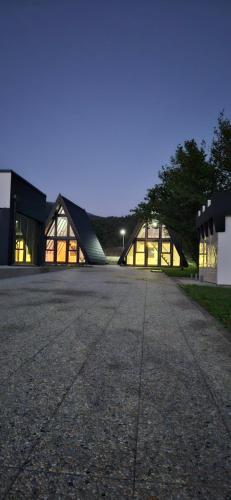 Golden Spa A-Frame 2