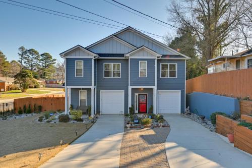 Charlotte Getaway with Yard - 3 Mi to Uptown! in Charlotte, USA