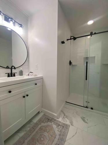 River Relaxation | Riverfront Home| Winchester in Athens