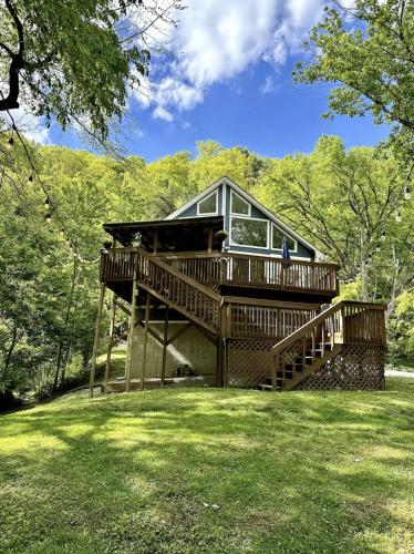 River Relaxation | Riverfront Home| Winchester in Athens