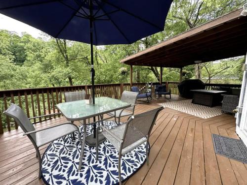 River Relaxation | Riverfront Home| Winchester in Athens