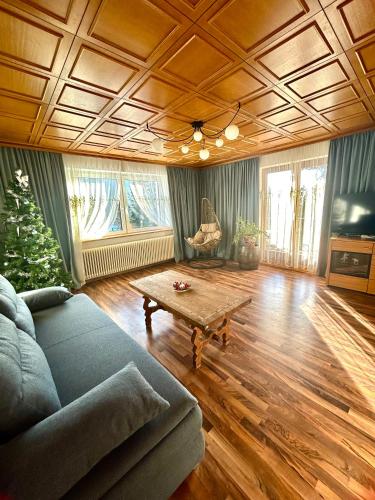 Villa Natalie - Panorama Apartment mit Bergblick, Semmering in Steinhaus am Semmering, Österreich