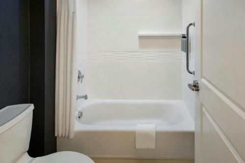 Residence Inn Pittsburgh Monroeville/Wilkins Township - image 10
