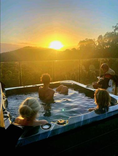 The House of the Rising Sun & Hot Spa – khách sạn tại Springbrook