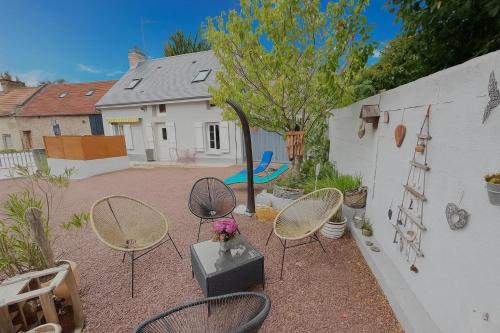Petite maison dans la manche in Lessay