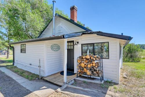 . Cozy, charming carriage house on a historic farm