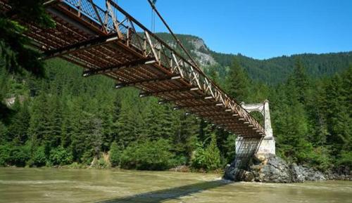 Lotus Hideaway in Boston Bar (BC)