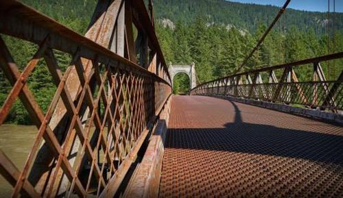 Lotus Hideaway in Boston Bar (BC)