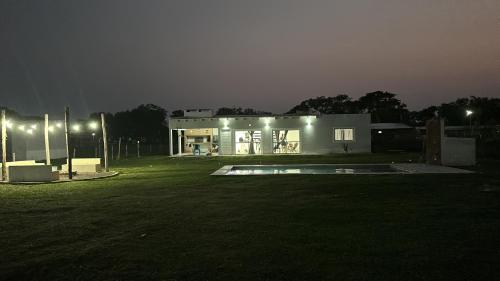 Casa quinta RYE in Santa Ana