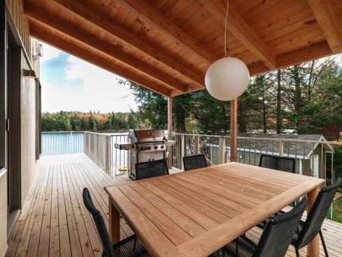 Wild Pond Villa in Mansonville (QC)