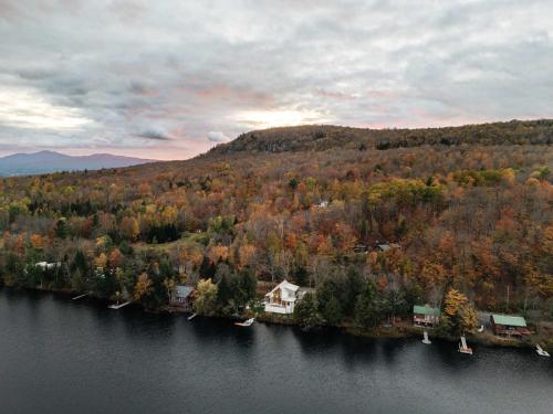 Wild Pond Villa in Mansonville (QC)