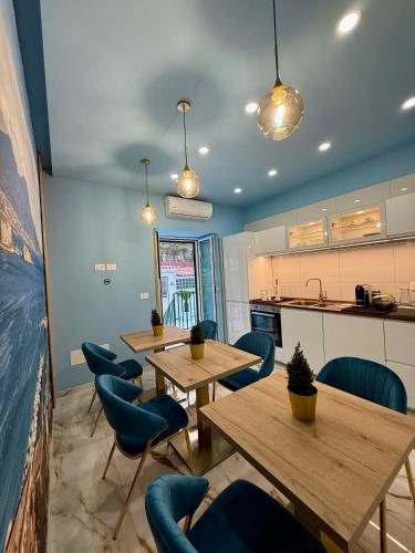 Food and beverages, DEA Suite & Garden in Capodimonte
