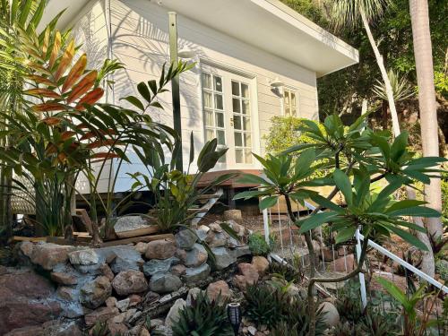 Moana bungalow in Hideaway Bay