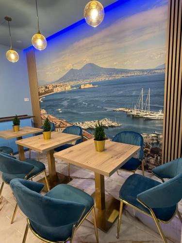 Food and beverages, DEA Suite & Garden in Capodimonte