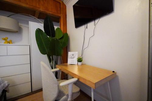 Private Studio Near NYC - Easy Commute & Workspace in Guttenberg (NJ)