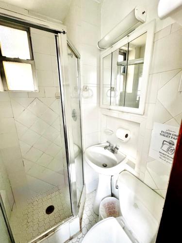 Private Studio Near NYC - Easy Commute & Workspace in Guttenberg (NJ)