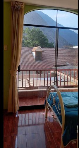 Large quiet apartment in condominium in Lurigancho