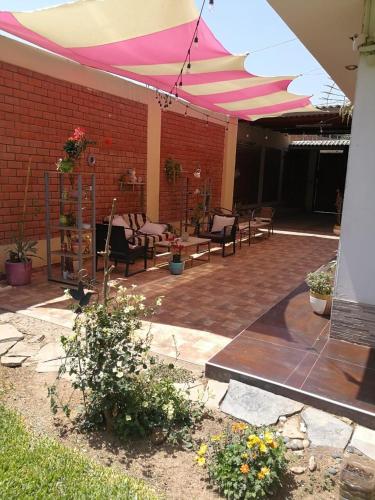 Large quiet apartment in condominium in Lurigancho