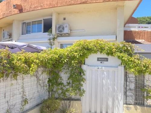 Superbe maison avec terrasse, piscine, proche plage, équipée pour 6 personnes - Le Barcarès - FR-1-529-221