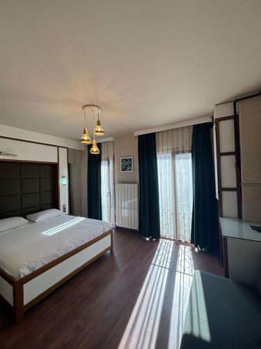 Mezzo Hotel - zdjęcie 2