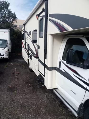 Jayco Redhawk Class C Motorhome Sleeps 6 in El Cerrito (CA)