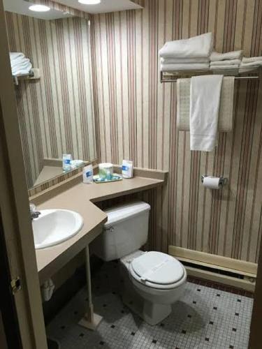 Dollingers Motor Inn in Albion, USA