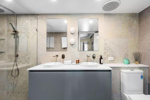 Suite 305 Sandcastles 3 Bedroom Deluxe Apartment - image 2