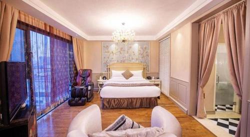 Biway Fashion Hotel - Puyang Lianhua