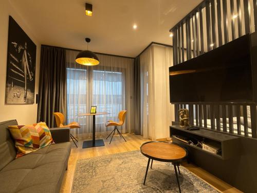 Luxe Central Apartments - main image