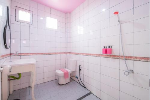 บ้านพวงชมพูเกาะล้าน Room Type - Standard Family Room