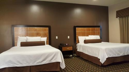 Gardena Terrace Inn - image 7
