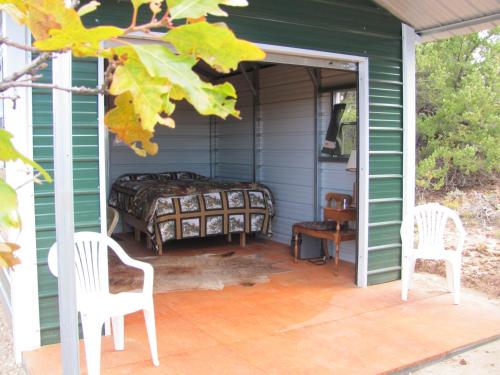 Lupine Cabin, Glamour Camping, Stunning Skies and Sunrise Views in Monticello, USA