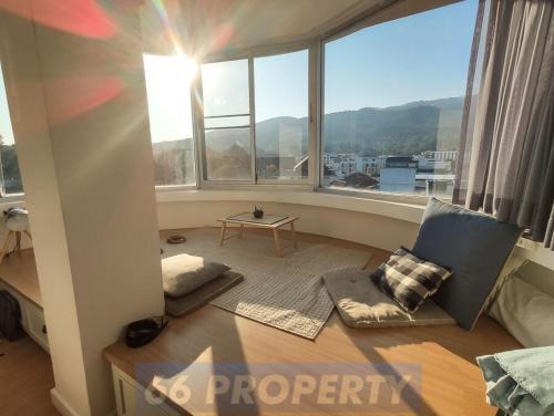 Zen Apartment W/ Stunning Mountain Views - Chiang Mai