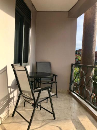 GEORGE SEECEE Suites Kiwatule - image 4