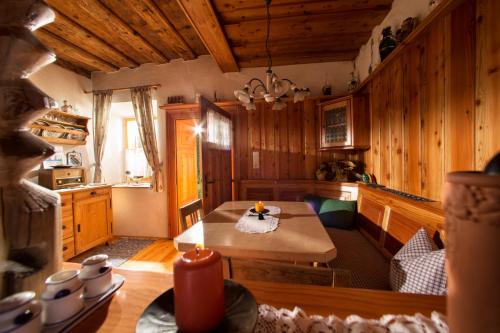 廚房, Landhaus Kurzen in 泰哈姆山麓弗拉德尼茨