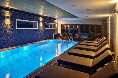 泳池, Resort Vysoká Lípa - Wellness Hotel (Resort Vysoka Lipa - Wellness Hotel) in 耶特里確維察烏德奇納
