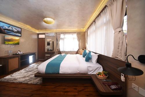 room detail thumbnail 1