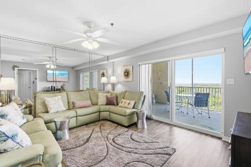 Oceanwalk 6-506 in New Smyrna Beach, USA