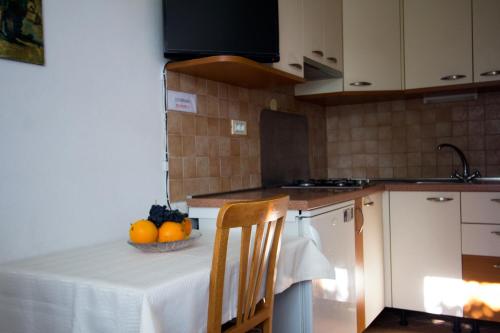 廚房, Apartments Irena in 亞戈德耶