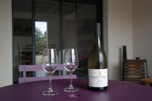 Ēdiens un dzērieni, Grand studio au cœur du vignoble, Leynes in Leina