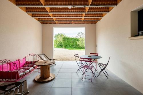 Dārzs, Grand studio au cœur du vignoble, Leynes in Leina