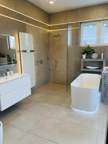 浴室, LOFT - Exclusive Penthousewohnung in 孔茨