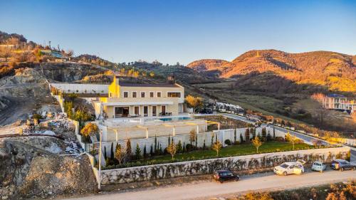 Jerina Mansion, Тирана (фото 6)