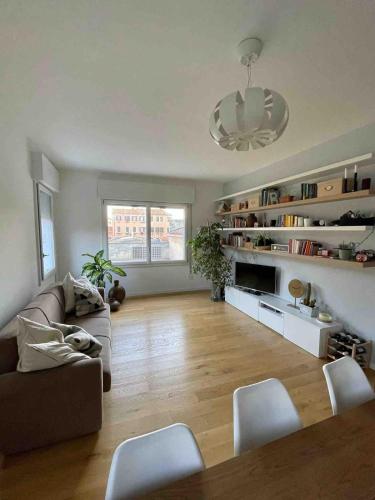 Elena's House